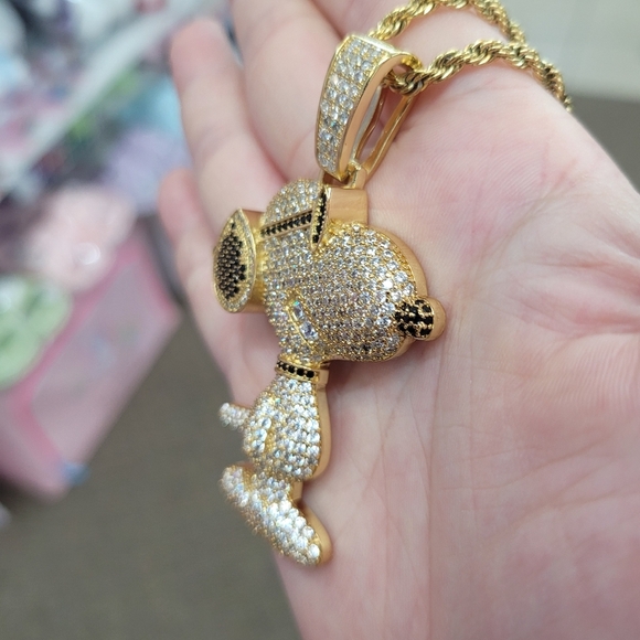 Brand New Snoopy Gold Stainless Steel Rhinestone Necklace - Picture 4 of 10